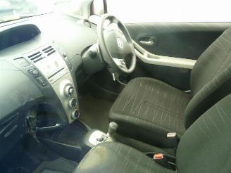 Toyota Yaris 1.3 i picture 6