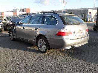 BMW 5-serie 545i se touring picture 4