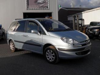 Peugeot 807 executive hdi picture 2