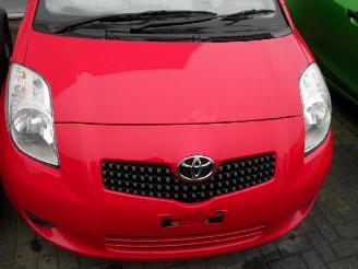 Toyota Yaris 1.0 picture 1