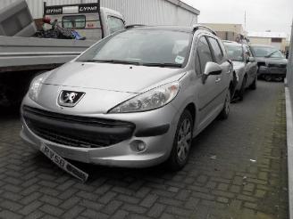 Peugeot 207 sw 16 hdi picture 1