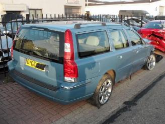 Volvo V-70 2.4 automaat picture 4