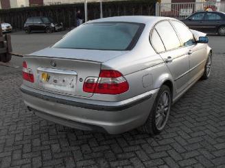 BMW 3-serie 330d picture 3