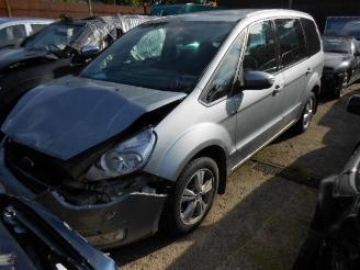 Ford Galaxy 20 tdci picture 2