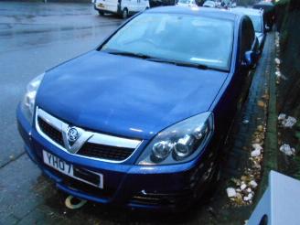 Opel Vectra 2.2i gts autm picture 2