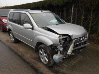 Nissan X-Trail 2.2 dci picture 1