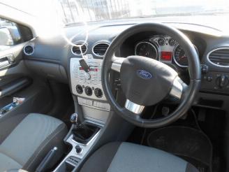 Ford Focus 1.8i picture 6