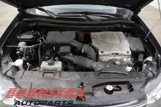 Mitsubishi Outlander 2.0 16V PHEV 4x4 SUV  Elektrisch Benzine 1.998cc 89kW (121pk) 4x4 2012-12 (GGP2) 4B11 picture 18