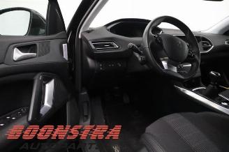 Peugeot 308 308 SW (L4/L9/LC/LJ/LR), Combi 5-drs, 2014 / 2021 1.2 12V e-THP PureTech 130 picture 5