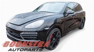 Uttjänta bilar auto Porsche Cayenne Cayenne II (92A), SUV, 2010 / 2018 4.2 S Diesel V8 32V 2013/2