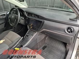Toyota Auris Touring Sports Auris Touring Sports (E18), Combi, 2013 / 2018 1.8 16V Hybrid picture 7