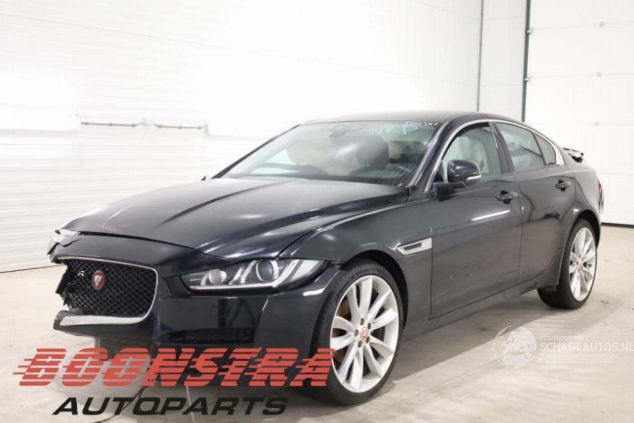 Jaguar XE XE, Sedan, 2015 2.0d 180 16V
