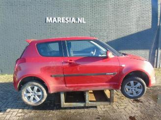 Salvage car Suzuki Swift Swift (ZA/ZC/ZD1/2/3/9), Hatchback, 2005 / 2011 1.3 VVT 16V 2009/9