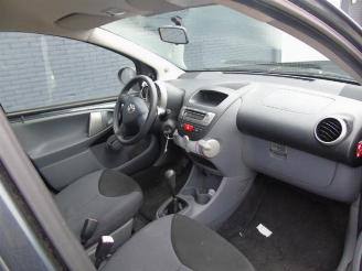 Toyota Aygo Aygo (B10), Hatchback, 2005 / 2014 1.0 12V VVT-i picture 4