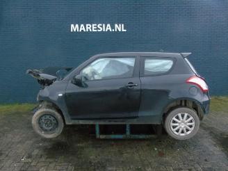 damaged passenger cars Suzuki Swift Swift (ZA/ZC/ZD), Hatchback, 2010 / 2017 1.2 16V 2012/10