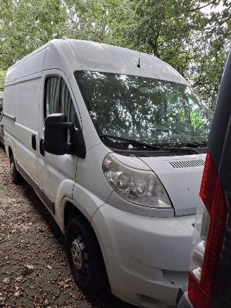 Damaged car Citroën Jumper 30 L2H2 2.2HDI 120 2011/9