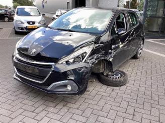 demontáž osobní automobily Peugeot 208 208 I (CA/CC/CK/CL), Hatchback, 2012 / 2019 1.2 Vti 12V PureTech 82 2016/4