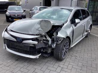 damaged passenger cars Toyota Corolla Corolla Touring Sport (E21/EH1), Combi, 2019 1.8 16V Hybrid 2021/1