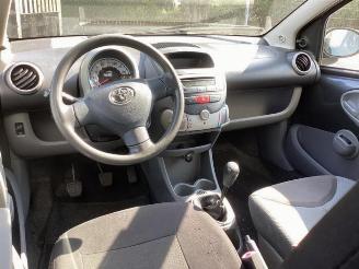 Toyota Aygo Aygo (B10), Hatchback, 2005 / 2014 1.0 12V VVT-i picture 9