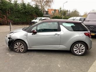 Citroën DS3 DS3 (SA), Hatchback, 2009 / 2015 1.4 16V VTi picture 8