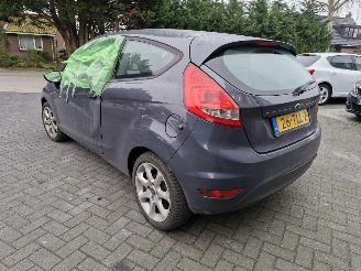 Ford Fiesta 1.25 Ghia picture 7