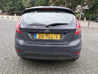 Ford Fiesta 1.25 Ghia picture 6