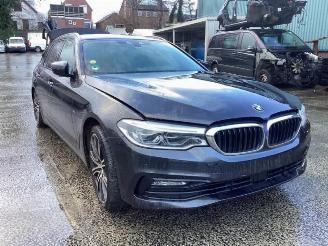 BMW 5-serie 5 serie Touring (G31), Combi, 2017 520d 2.0 TwinPower Turbo 16V Van picture 3
