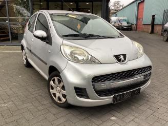 Peugeot 107 107, Hatchback, 2005 / 2014 1.0 12V picture 3