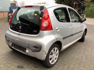 Peugeot 107 107, Hatchback, 2005 / 2014 1.0 12V picture 5