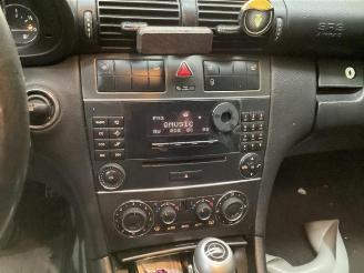 Mercedes C-klasse C Sportcoupe (C203), Hatchback, 2000 / 2008 1.8 C-200K 16V picture 12