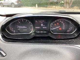 Peugeot 208 208 I (CA/CC/CK/CL), Hatchback, 2012 / 2019 1.4 16V picture 11