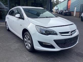 Opel Astra Astra J Sports Tourer (PD8/PE8/PF8), Combi, 2010 / 2015 2.0 CDTI 16V 165 picture 3