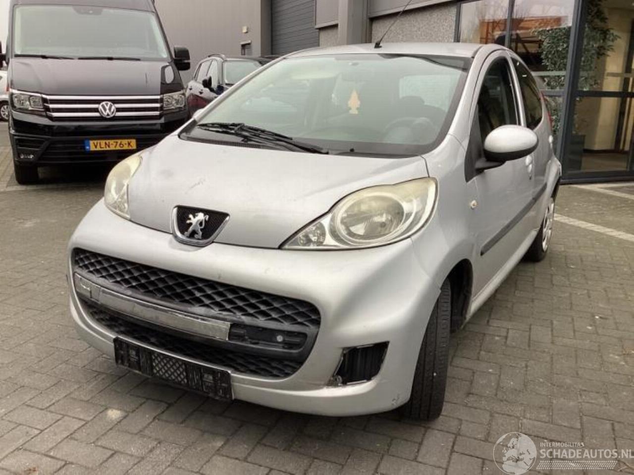 Peugeot 107 107, Hatchback, 2005 / 2014 1.0 12V