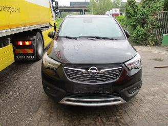 Damaged car Opel Crossland  2020/1