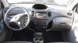 Toyota Yaris-verso  picture 10
