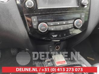 Nissan X-Trail X-Trail (T32), SUV, 2013 / 2022 1.6 DIG-T 16V picture 17