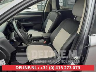 Mitsubishi Outlander Outlander (GF/GG), SUV, 2012 / 2022 2.2 DI-D 16V Clear Tec 4x2 picture 28