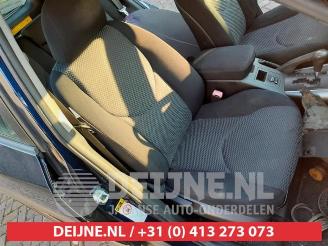 Toyota Rav-4 RAV4 (A3), Terreinwagen, 2005 / 2012 2.0 16V VVT-i 4x4 picture 14