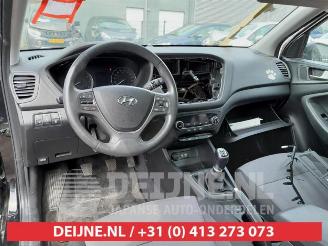 Hyundai I-20 i20 (GBB), Hatchback, 2014 / 2020 1.0 T-GDI 120 12V picture 18