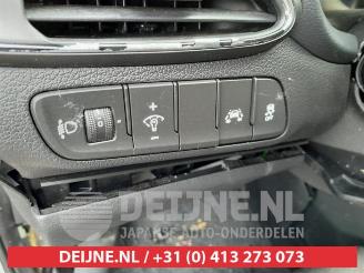 Hyundai I-30 i30 (PDEB5/PDEBB/PDEBD/PDEBE), Hatchback, 2016 1.6 CRDi 16V VGT picture 18