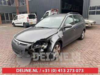 Hyundai I-30 i30 Crosswagon (WWH), Combi, 2007 / 2012 1.4 CVVT 16V picture 3