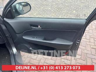 Hyundai I-30 i30 Crosswagon (WWH), Combi, 2007 / 2012 1.4 CVVT 16V picture 22