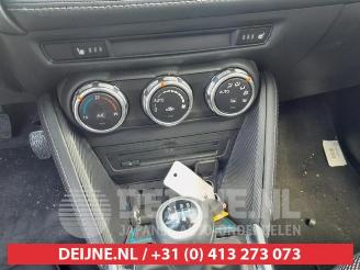 Mazda 2 2 (DJ/DL), Hatchback, 2014 1.5 SkyActiv-G 90 picture 21