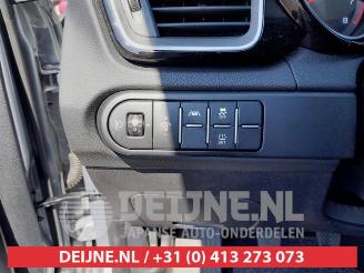 Kia Cee d Ceed (CDB5/CDBB), Hatchback 5-drs, 2018 1.0i T-GDi 12V picture 21