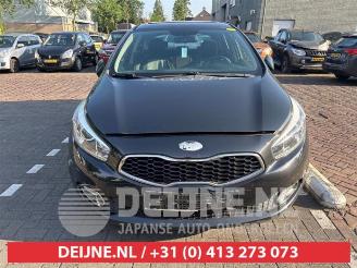 Kia Cee d Cee'd (JDB5), Hatchback 5-drs, 2012 / 2018 1.6 GDI 16V picture 2