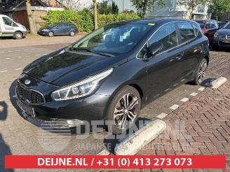 Kia Cee d Cee'd (JDB5), Hatchback 5-drs, 2012 / 2018 1.6 GDI 16V picture 3