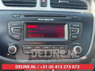 Kia Cee d Cee'd (JDB5), Hatchback 5-drs, 2012 / 2018 1.6 GDI 16V picture 14