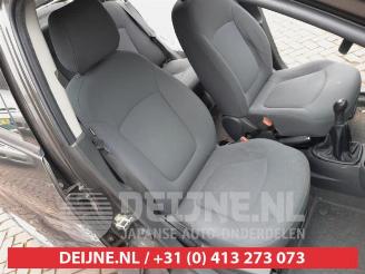 Chevrolet Spark Spark (M300), Hatchback, 2010 1.0 16V picture 16