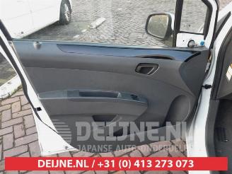 Chevrolet Spark Spark (M300), Hatchback, 2010 1.0 16V picture 10