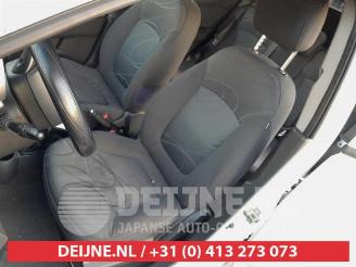 Chevrolet Spark Spark (M300), Hatchback, 2010 1.0 16V picture 15